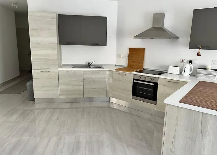 Amazing 2 Bed Gozo 艾因西莱姆